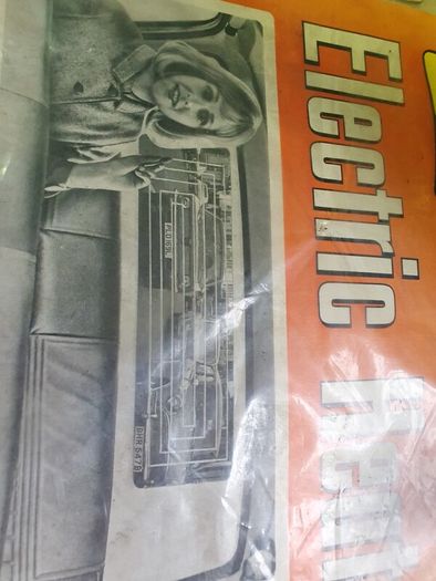 Vintage car rear window demist defrost element