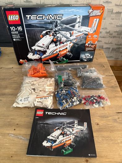 Lego 42052 Heavy Lift Helicopter