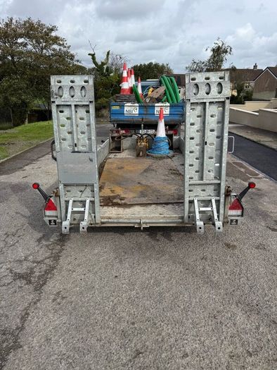 Nugent plant trailer
