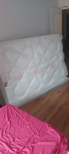 Classic Touch - Double Divan Bed With Mattress (4ft6)