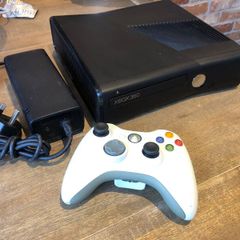Xbox 360 Slim Edition plus refurbished white controller