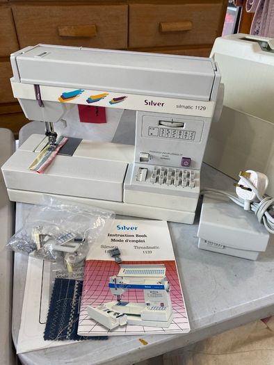 Sewing Machine - Pfaff Silver Slimatic