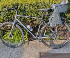 Giant Escape bike - excellent condition