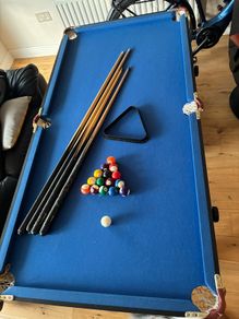 Pool table