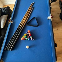 Pool table