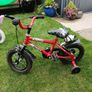 12" kids bikes with stabilisers Image 2