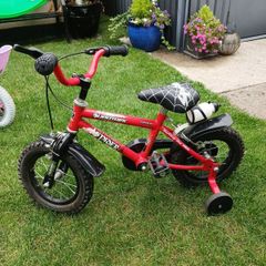 Raleigh 12" kids bike with stabilisers