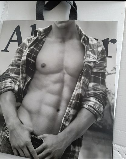 New abercrombie & Finch navy hoodie tag attached