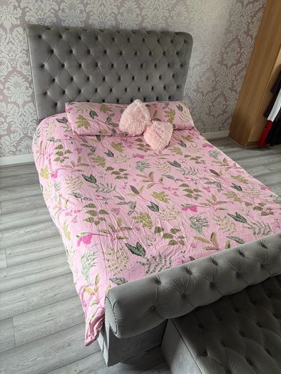 king bed