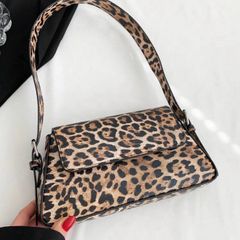 NEW Fashionable Leopard Print Crossbody bag