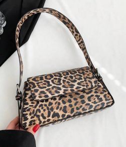 NEW Fashionable Leopard Print Crossbody bag