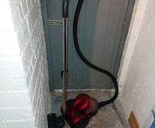 dirt devil bagless vacuum