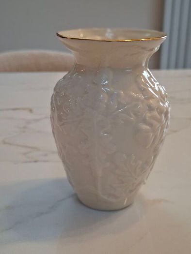 belleek vase