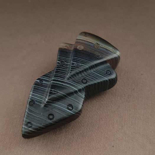 Vintage Natural Pattern Eyes Agate Arrow Shape Pendant Amulet