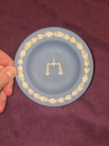 1995 Wedgewood Blue Jasper Libra plate