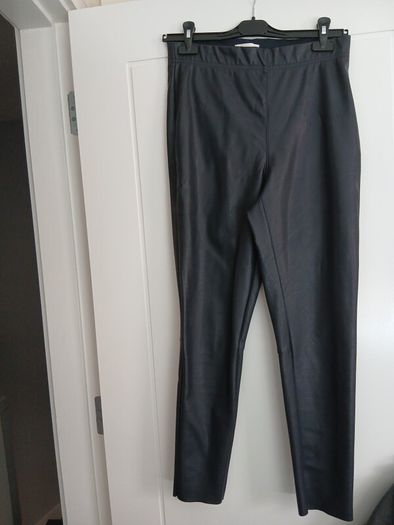 Leather leggins
