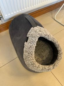 Cat bed