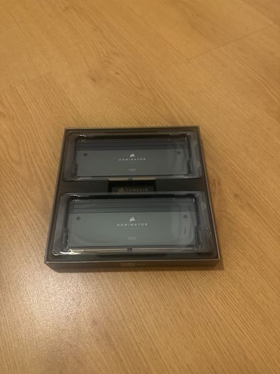 Corsair Dominator Titanium RGB DDR5 RAM 32GB 6000 CL30