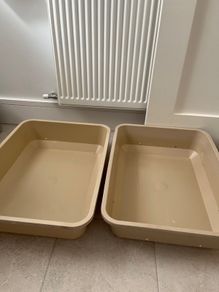 2x Large Beige Plastic Trays