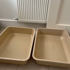 2x Large Beige Plastic Trays