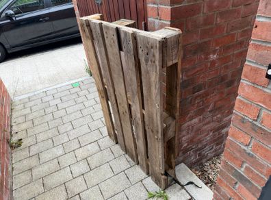 Free Euro pallet, collection only