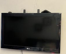 32 inch LG tv
