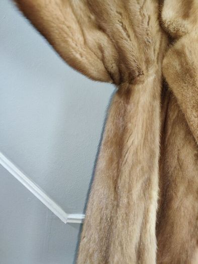 Authentic Italian Lady's Fur  Vintage Mink Coat