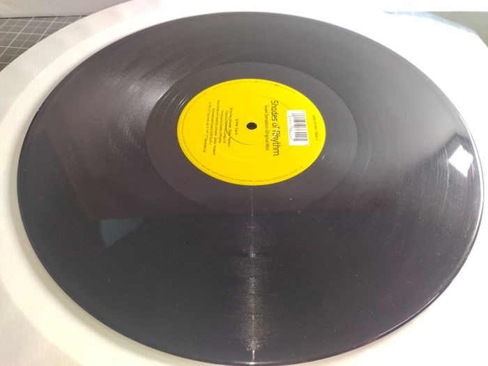 Shades Of Rhythm - Sweet Sensation - ZZT Records - SOR 90s PIANO House CLASSIC!