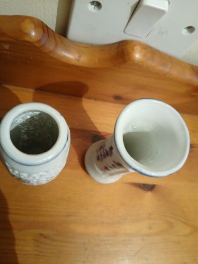 2 Chinese Vintage Brush Pots