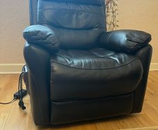 Lift stand recliner chair