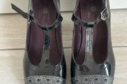 woman shoes black, size 6