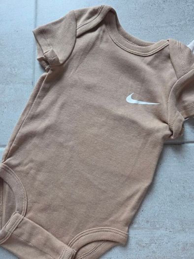 3m, Nike Baby Vests