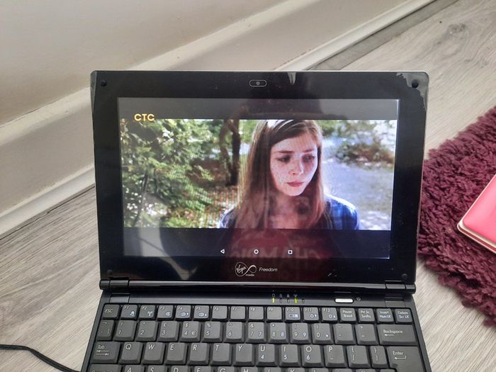 VIRGIN Media 12V Android Laptop / netbook