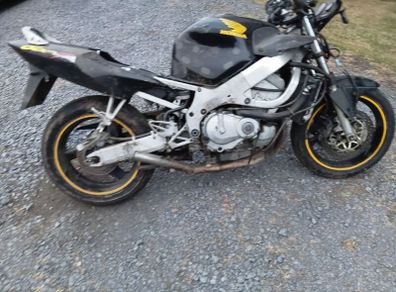 cbr 600f 2000 also virago 250 2000 breaking only