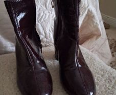 Ladies boots