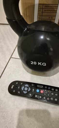 brand new 20kilo cast iron kettlebell