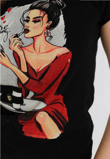 Black T-shirt with a Lady in Red size 12