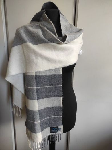 Newbridge silverware scarf