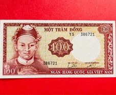 Viet Nam  100  Dong. 1966  unc PICK. 19a.  Scarce )