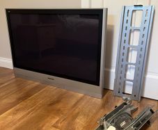 40" Panasonic TV