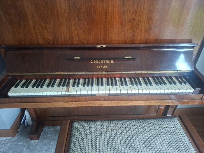 Free piano