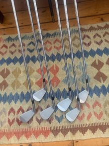 Srixon ZX7 (5-PW)