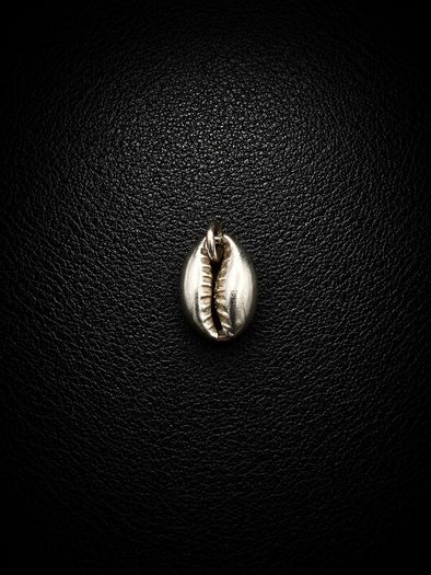 Vintage 925 Sterling Silver Cowrie Shell Charm Pendant