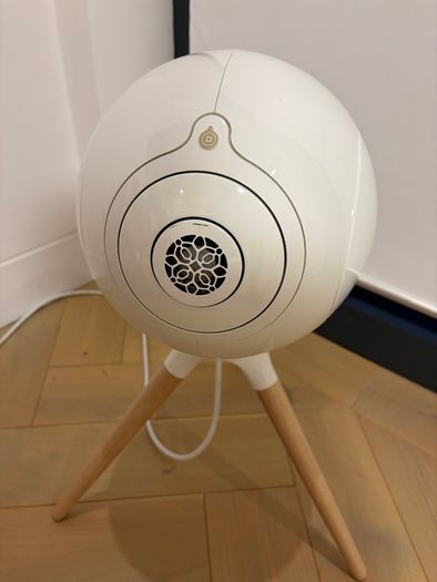 Stereo Pair of Devialet Phantom 1 gold 108db + Treepod stands with ash legs