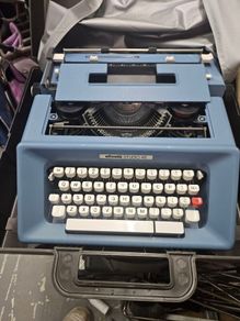 olivetti studio 46 typewriter