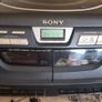 From 2005  Sony CFD-222L, working good. Image 4