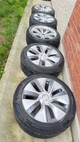 Tesla Model Y Gemini Wheel