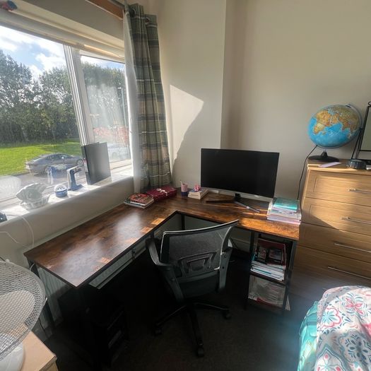 L-Shaped Corner Desk