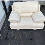 cream leather suite Image 6