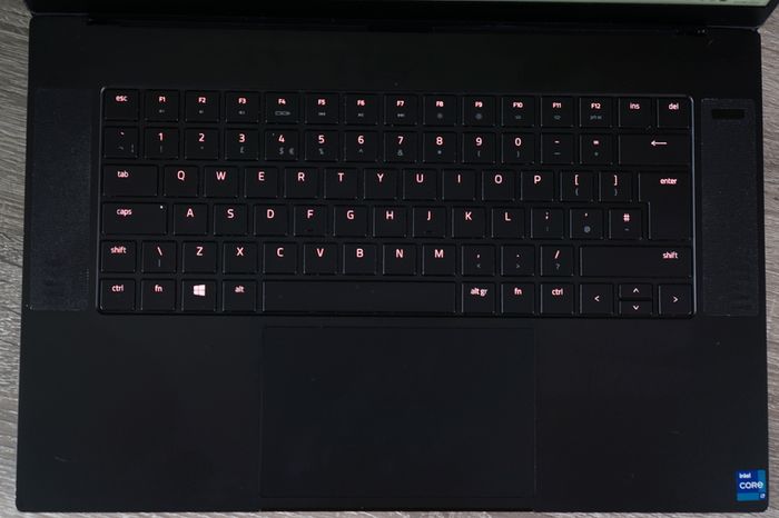 Razer Blade 15 Advanced QHD 240Hz | i7-11800H | RTX 3060 | 1TB